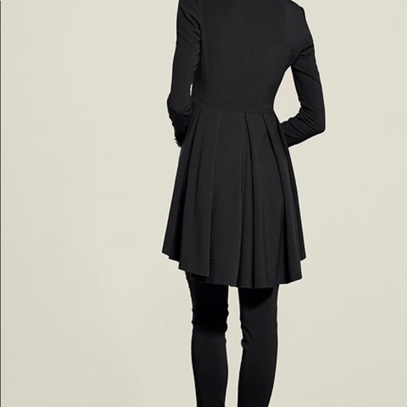 LONG RUFFLE BACK BLAZER Color WINE.. - Picture 2 of 4